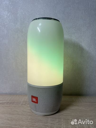 JBL Pulse 3 белая