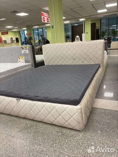 Кровать 