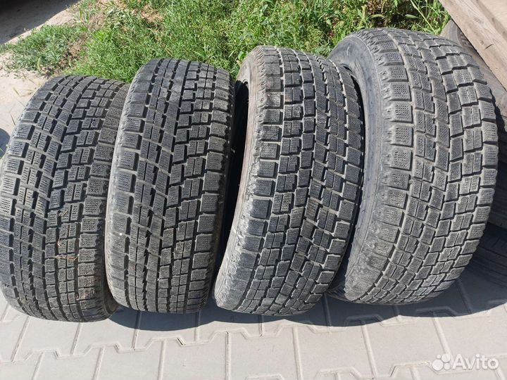 Bridgestone Blizzak WS-50 235/55 R18