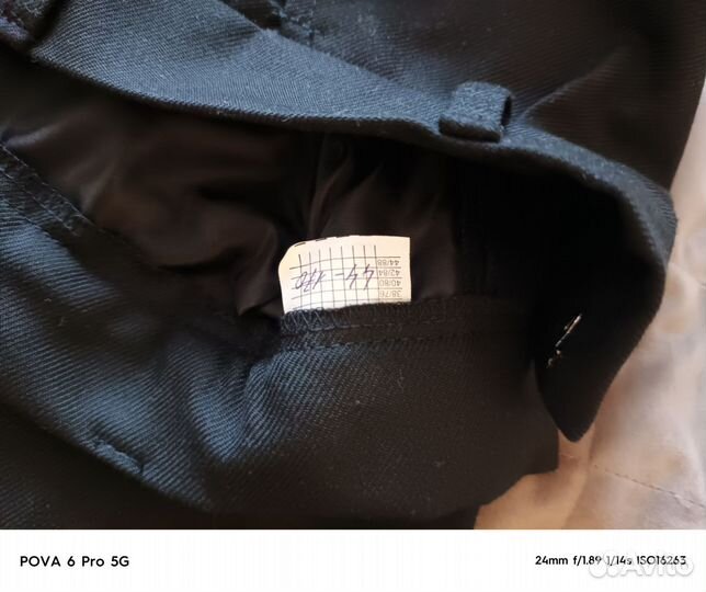 Школьные брюки, жилетка и галстук