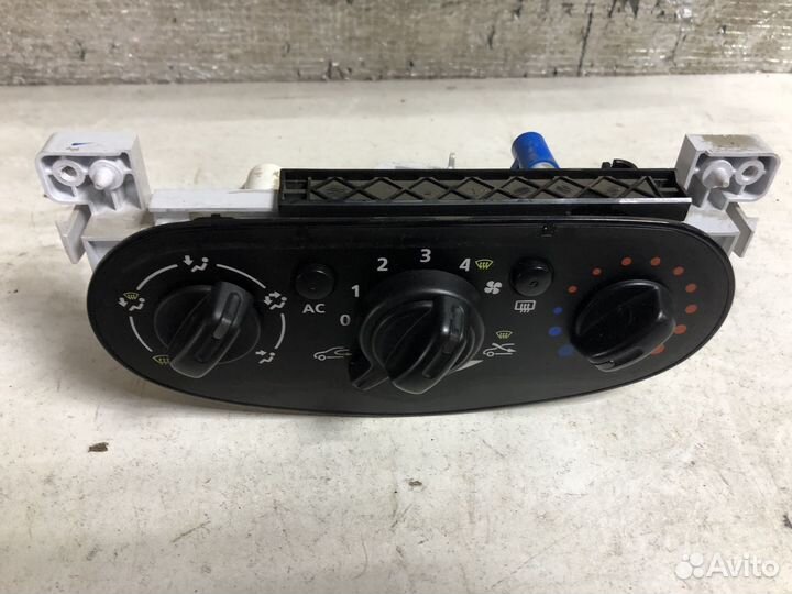 Блок управления печки Renault Logan 1