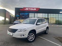 Volkswagen Tiguan 2.0 AT, 2010, 197 150 км, с пробегом, цена 1 330 000 руб.