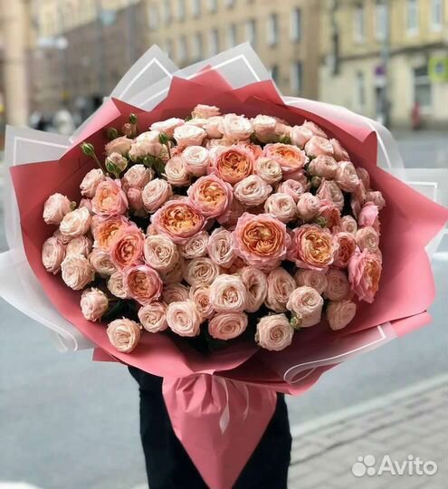 Букет из кустовых роз с доставкой