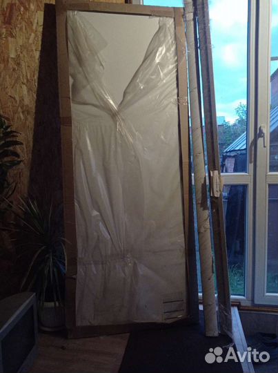 Двери межкомнатные с коробкой новые с обналичникам