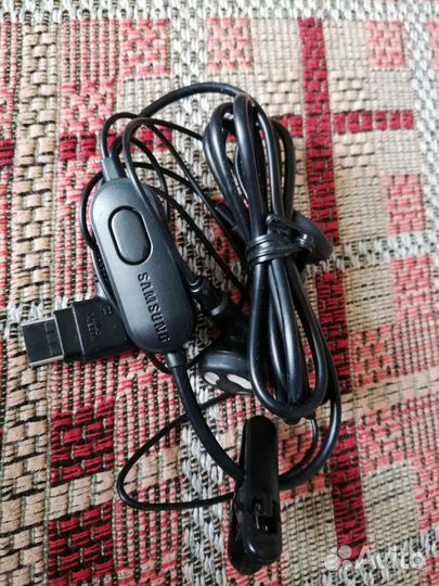 Гарнитура Samsung (на старые телефоны)