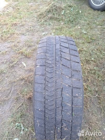 Bridgestone Blizzak VRX 185/70 R14