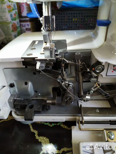 Оверлок Comfort 550