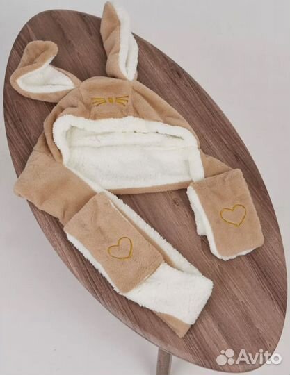 Шапка с ушами зайца