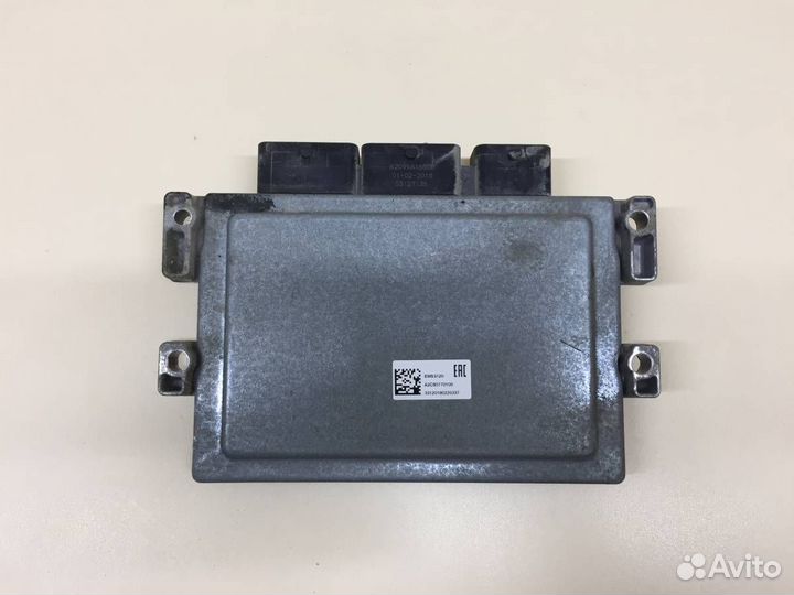Блок управления двигателем Renault Logan 2 2014