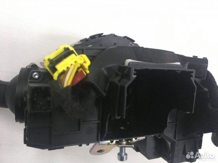 Подрулевой переключатель Audi Q7