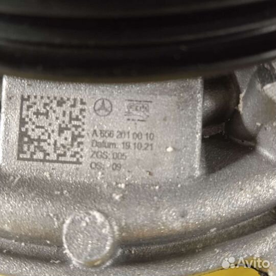 Водяной насос помпа Mercedes OM656