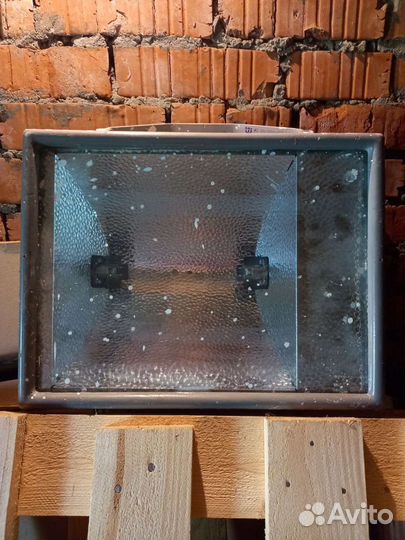 Прожектор уличный