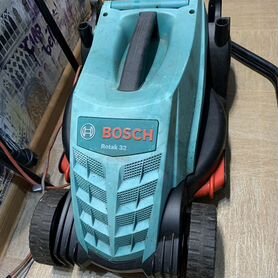 Электрическая газонокосилка BOSCH Rotak 32