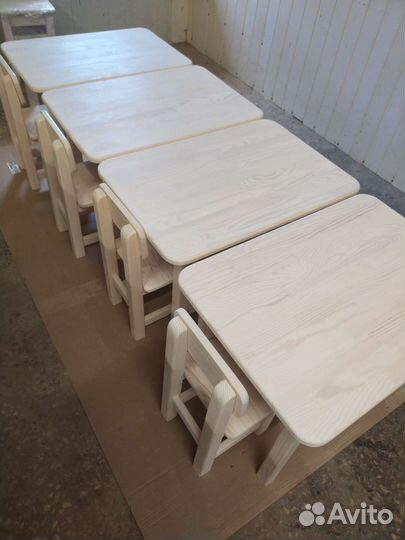 Столик и стульчик детский