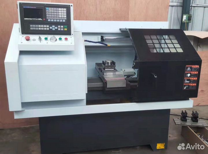 Токарный станок с чпу