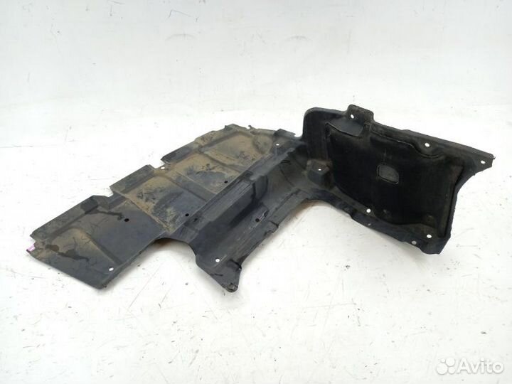 Защита двигателя передняя правая Toyota Avensis