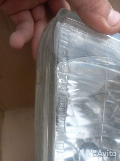 Фара левая Toyota hiace regius