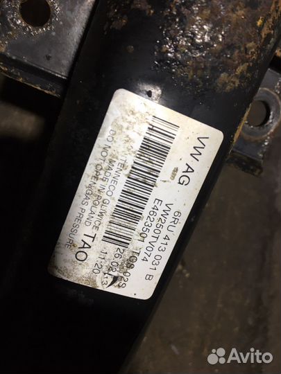 Стойка правая передняя в сборе поло 5 рапид