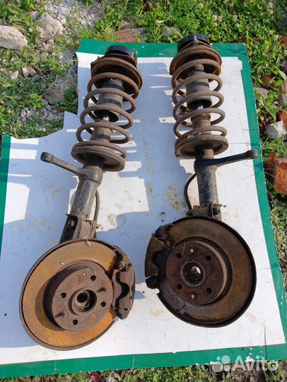 Передние стойки ваз 2114