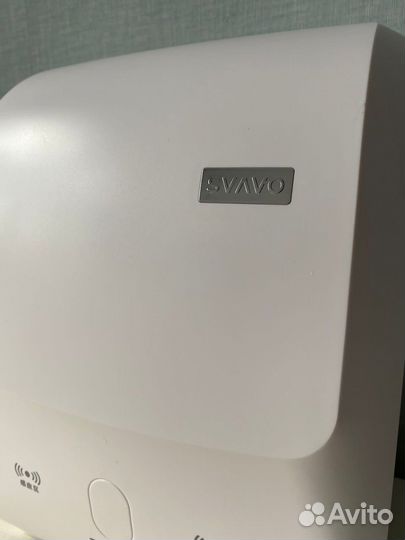 Автоматический диспенсер для бумажных полотен