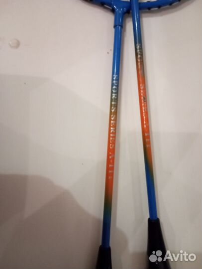 Ракетка для бадминтона