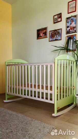 Детская кроватка