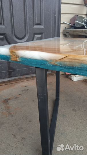 Журнальный столик