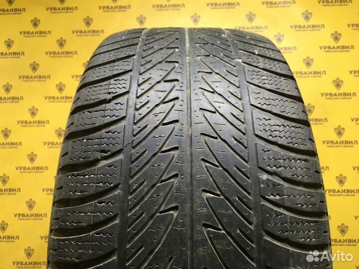 Goodyear UltraGrip 8 Performance 245/45 R17 99V