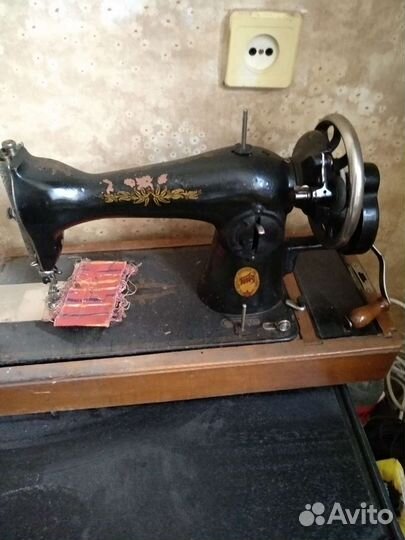 Швейная машина