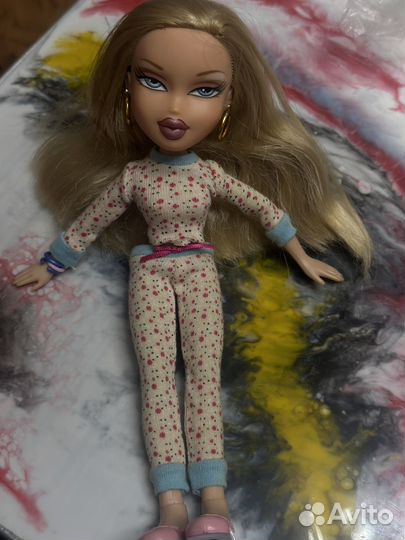 Кукла Bratz