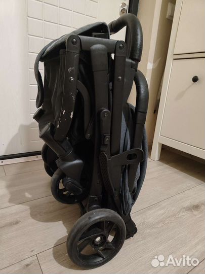 Прогулочная коляска детская складная в аренду