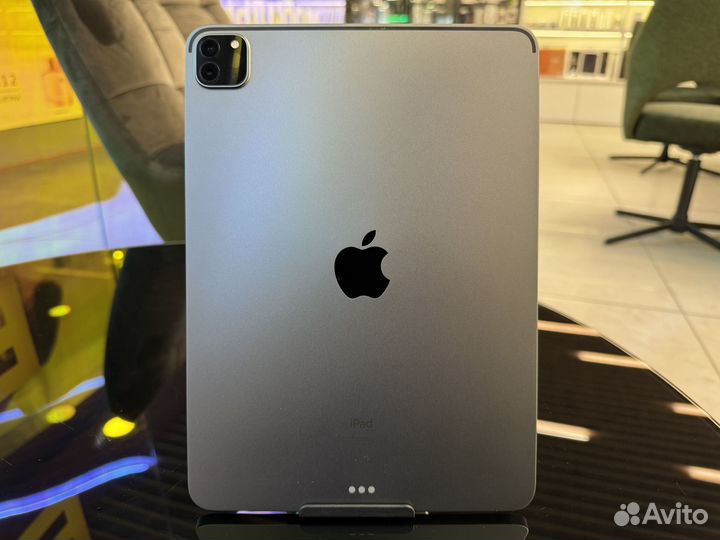 Планшет iPad Pro 11 2020 256 Гб, серый космос б/у