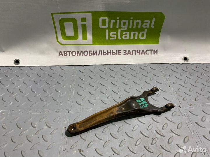 Вилка сцепления Mitsubishi Lancer 9