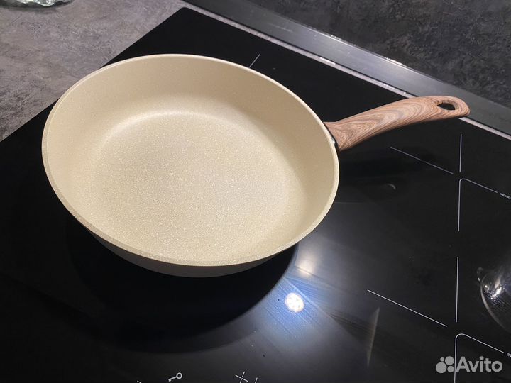 Сковорода новая