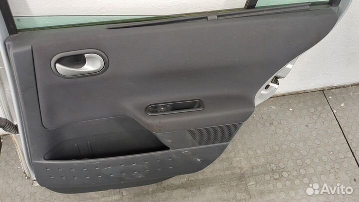 Дверь боковая правая задняя Renault Megane 2