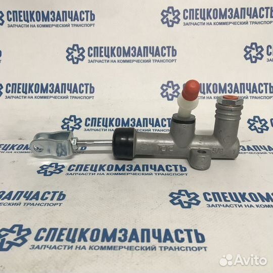 Цилиндр сцепления главный