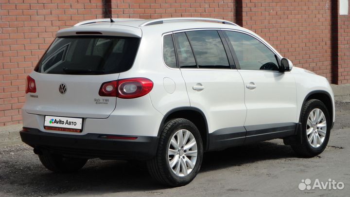 Volkswagen Tiguan 2.0 AT, 2010, 223 000 км