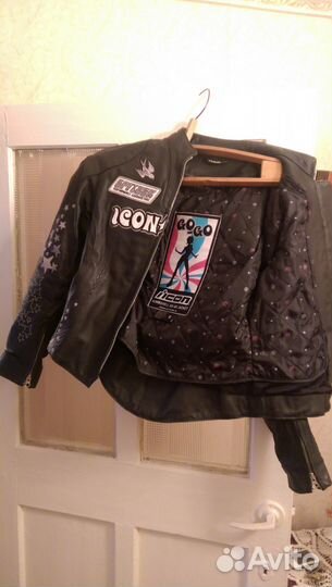 Мотокуртка кожанная женская icon