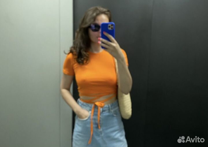 Топ с открытой спиной на завязках