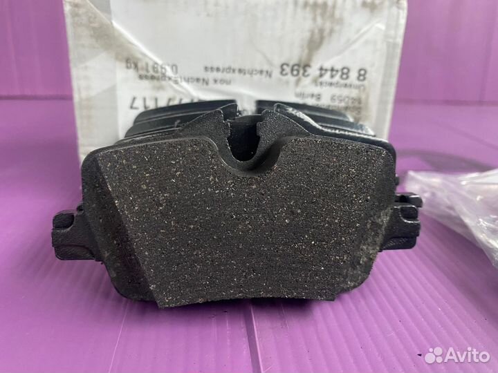 Задние тормозные колодки BMW оригинал 34208844393