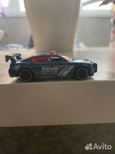 Машинка Hot wheels