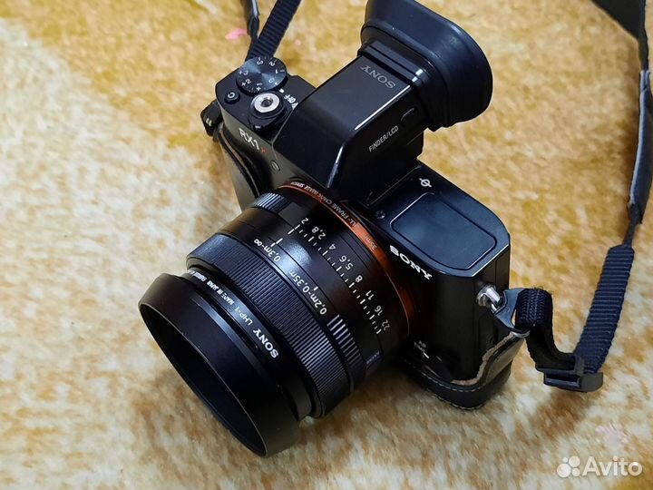 Sony RX1 R + видоискатель + бленда + чехол