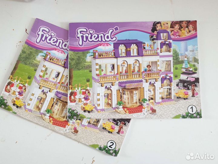 Конструктор / Friends / Гранд-отель / 1585 деталей