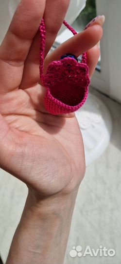 Вязаная сумочка для куклы ручной работы