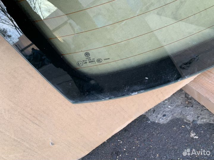 Стекло заднее Volkswagen Polo 2013