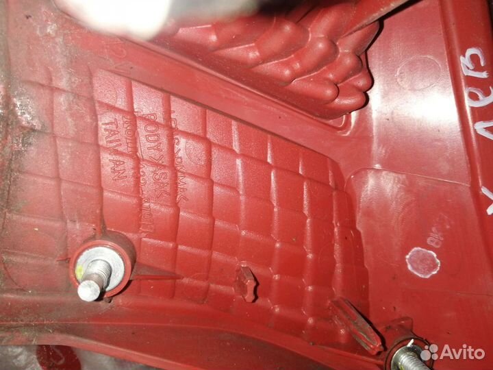 Фонарь багажника левый Mitsubishi lancer 10