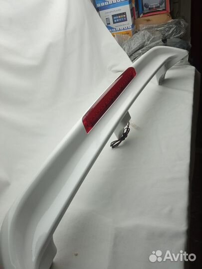 Спойлер Mitsubishi Pajero 4 (2006-2020)