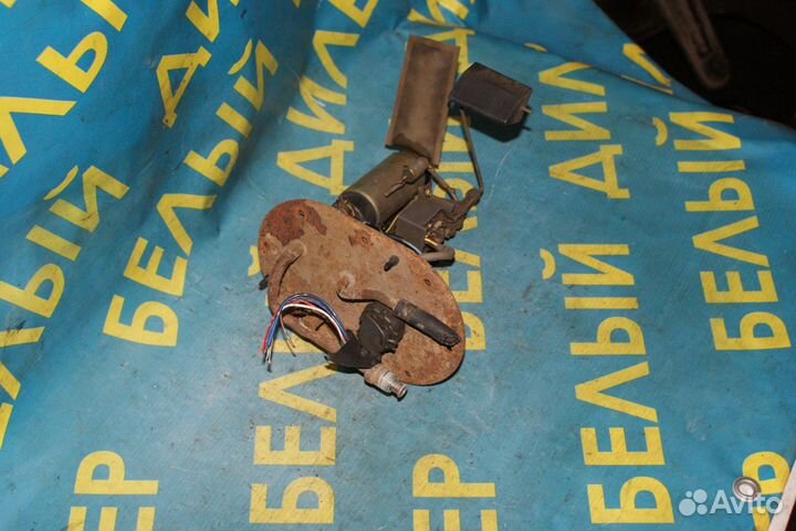 Датчик уровня топлива Toyota Corona