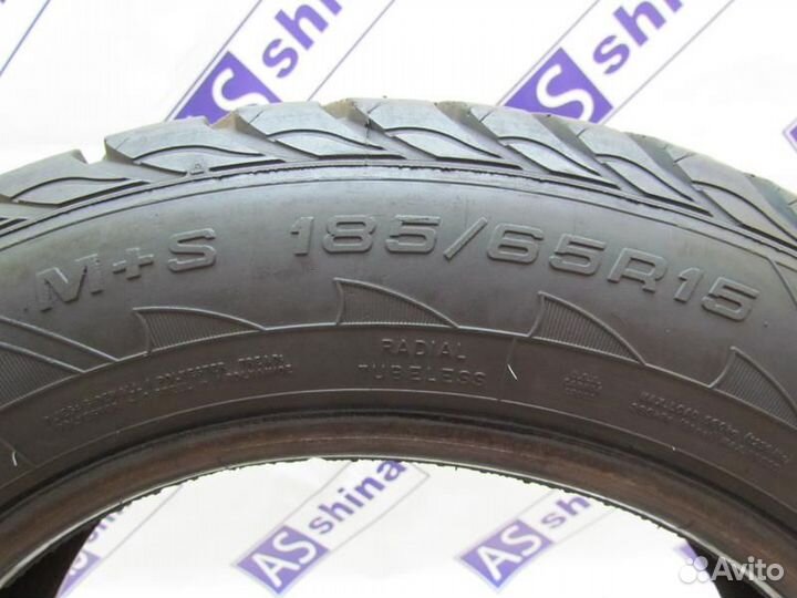 Goodyear UltraGrip Extreme 185/65 R15 99G