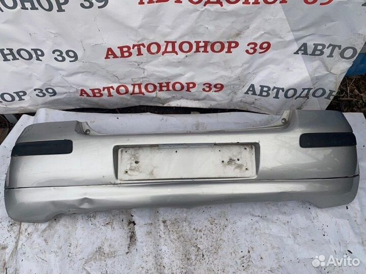 Бампер задний Toyota Yaris 2001